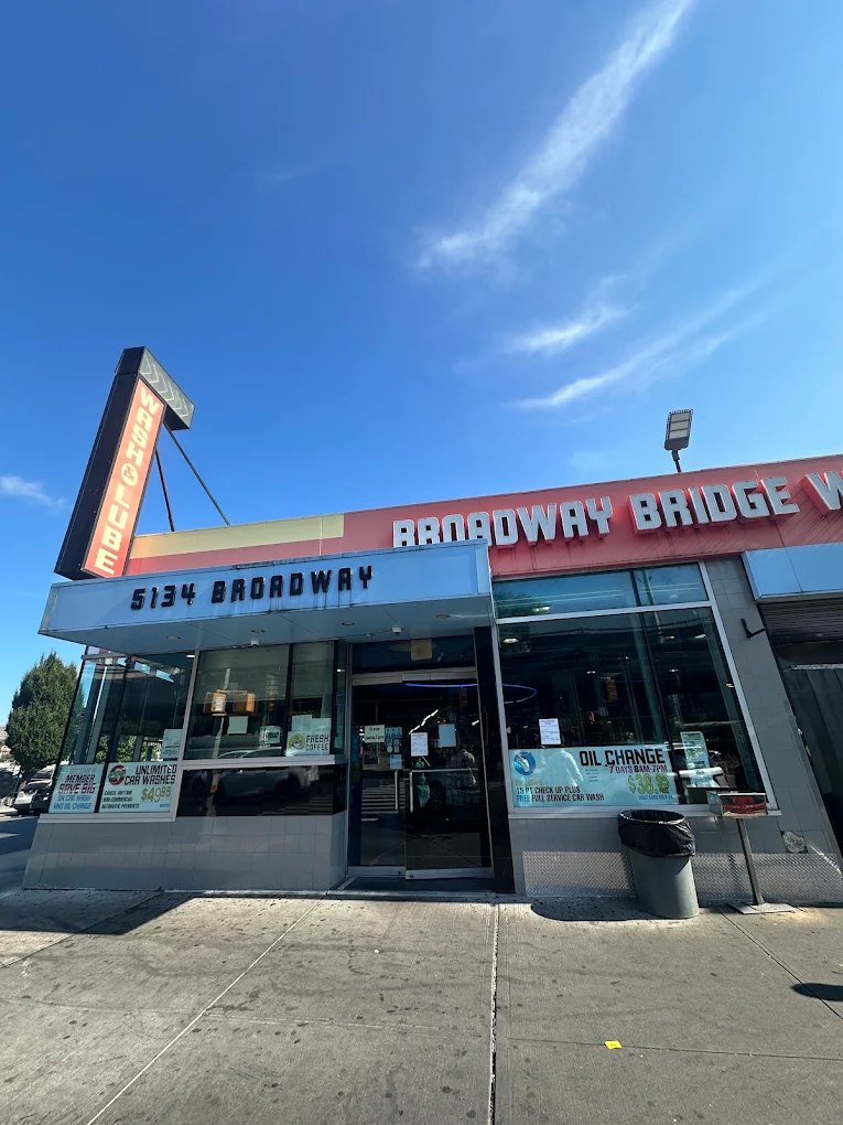 Broadway Bridge Wash & Lube - Oil Change Service in New York NY