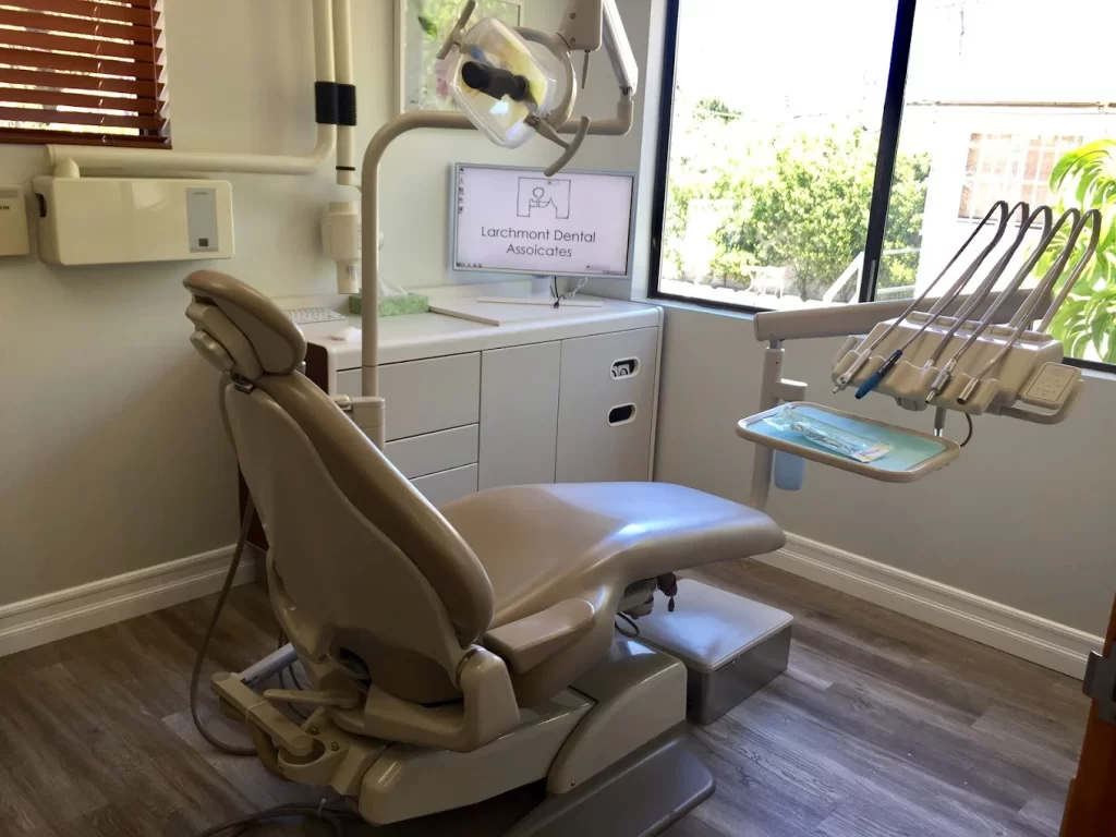 Larchmont Dental Associates - Dentist in LA