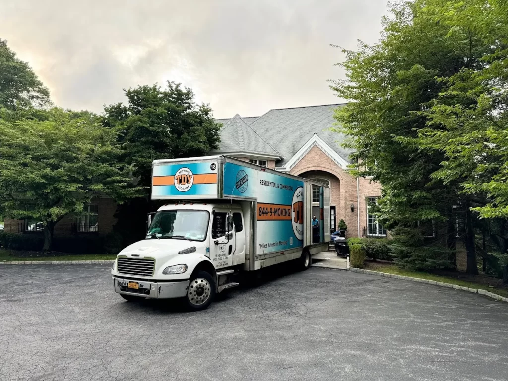 TDY Moving and Storage - packers and movers