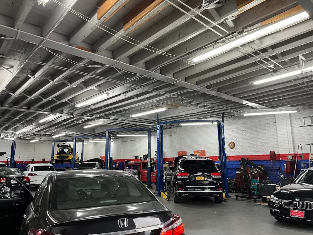 Tolima's Auto Center - Oil Change Services in New York