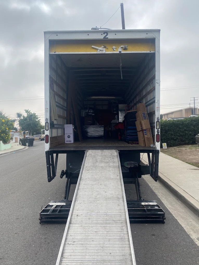 https://101sols.com/ive-star-movers-los-angeles-packing-services/