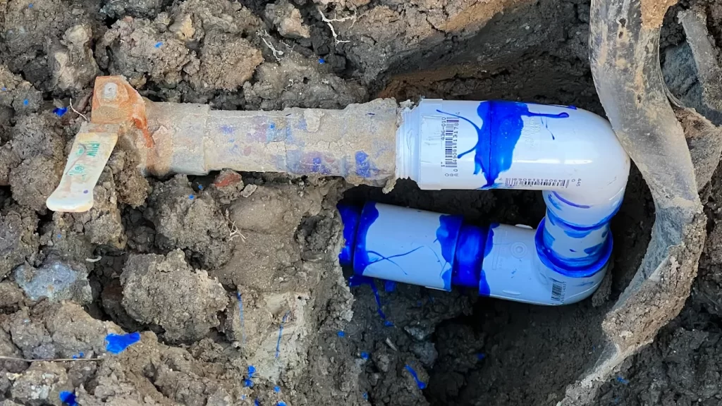 plumbing services Los Angeles, emergency plumber Los Angeles, licensed plumber LA, drain cleaning Los Angeles, water damage restoration LA, local plumbing repair Los Angeles, 24-hour plumber