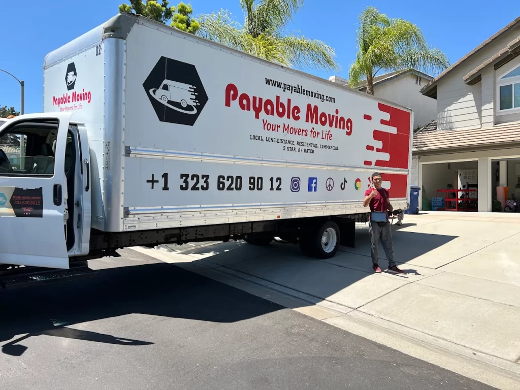 Payable moving company - plumbing services in Los Angeles