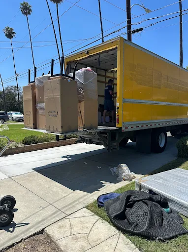 Rocket Moving Services in Los Angeles