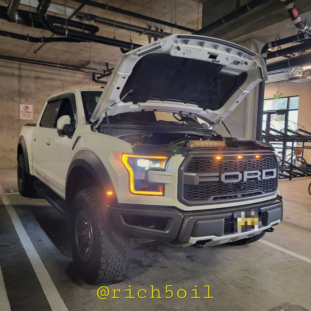 Oil Change Services in Los Angeles