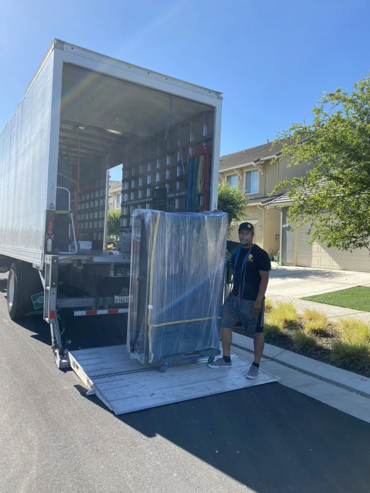 M&M Movers - movers and packers in California